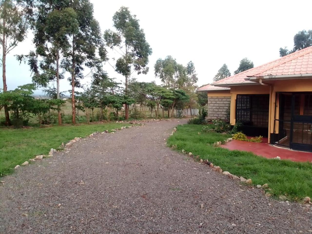 Esniko Villa Narok Экстерьер фото