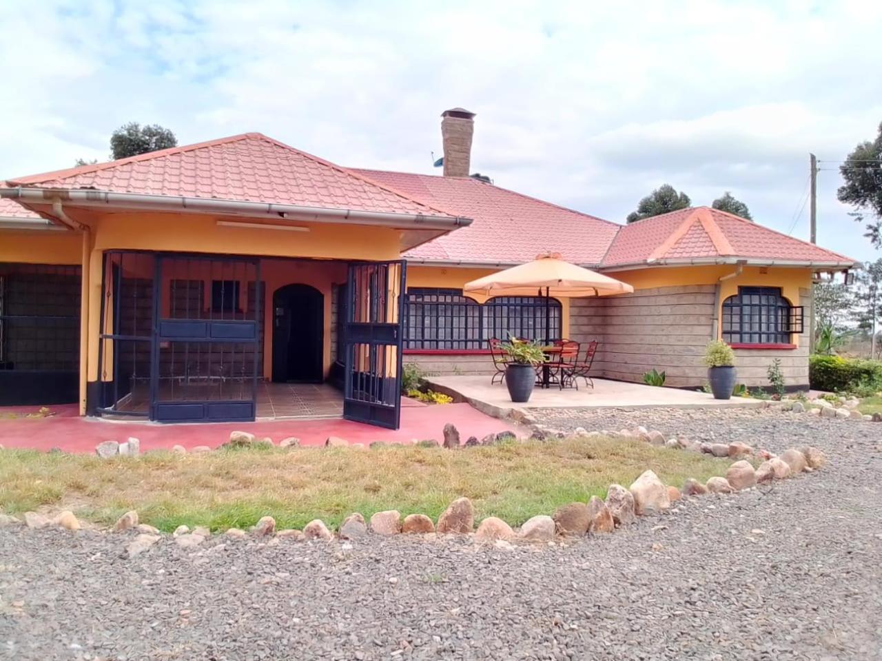 Esniko Villa Narok Экстерьер фото