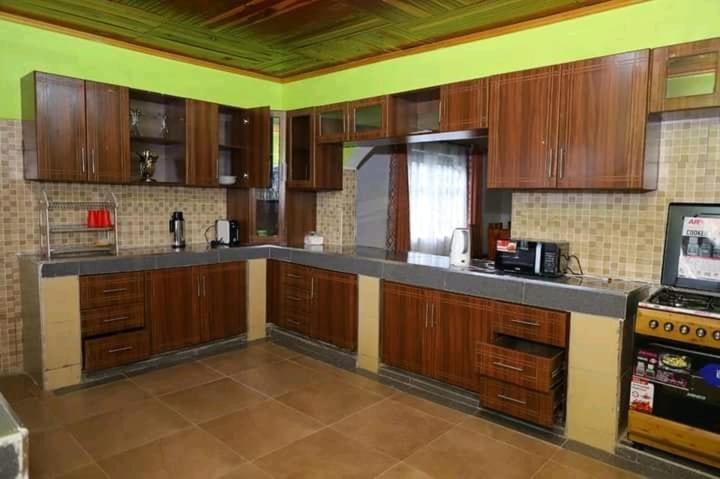 Esniko Villa Narok Экстерьер фото